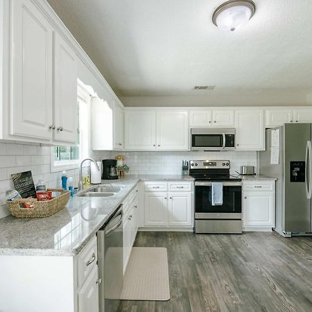 Cozy And Contemporary Villa 1 Mile From Gsu Statesboro Exteriör bild
