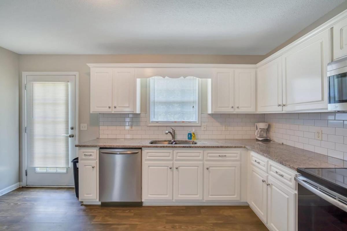 Cozy And Contemporary Villa 1 Mile From Gsu Statesboro Exteriör bild